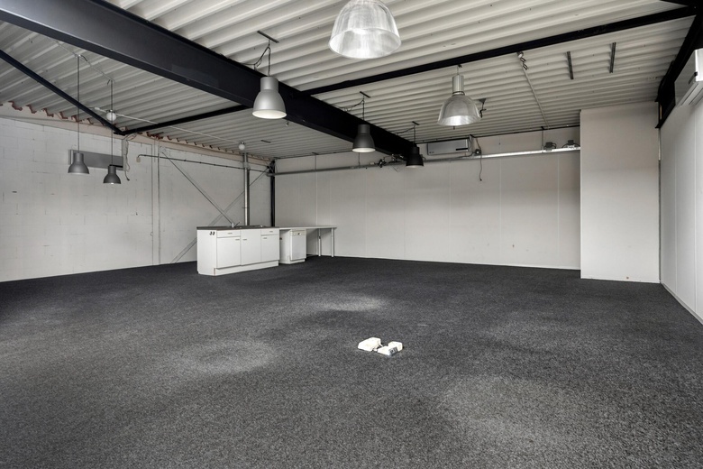 BedrijfsruimteaanSolingenstraat 49<br/> inDeventer