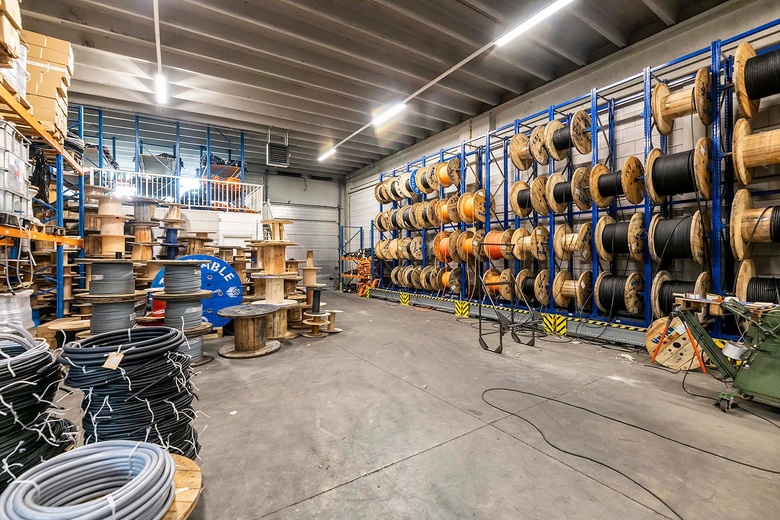 BedrijfsruimteaanEverdenberg 123 - 125<br/> inOosterhout BedrijfsruimteaanEverdenberg 123 - 125<br/> inOosterhout