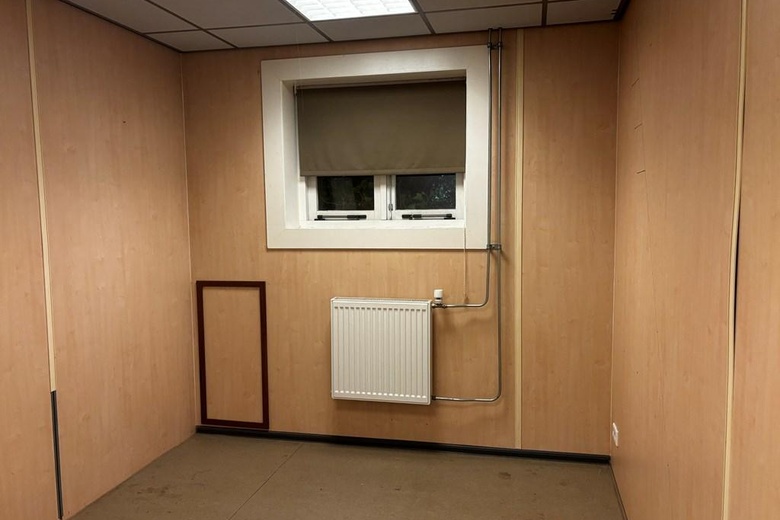 BedrijfsruimteaanMeester Willem Schorerstraat 4<br/> inHoofdplaat