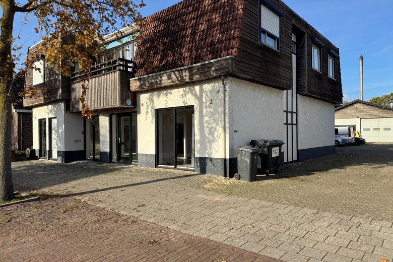 BedrijfsruimteaanHolterweg 11<br/> inHeeten