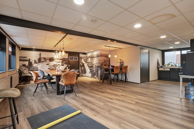 BedrijfsruimteaanKerkstraat 11<br/> inVorstenbosch BedrijfsruimteaanKerkstraat 11<br/> inVorstenbosch