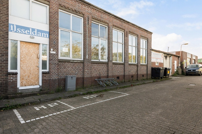 BedrijfsruimteaanGashavenstraat 3<br/> inDeventer BedrijfsruimteaanGashavenstraat 3<br/> inDeventer