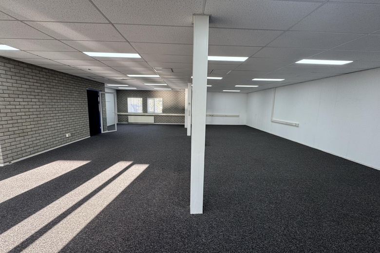 BedrijfsruimteaanSluispolderweg 71<br/> inZaandam