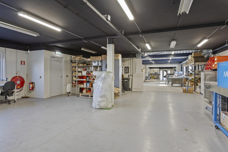BedrijfsruimteaanEerste Zeine 86 a<br/> inWaalwijk BedrijfsruimteaanEerste Zeine 86 a<br/> inWaalwijk