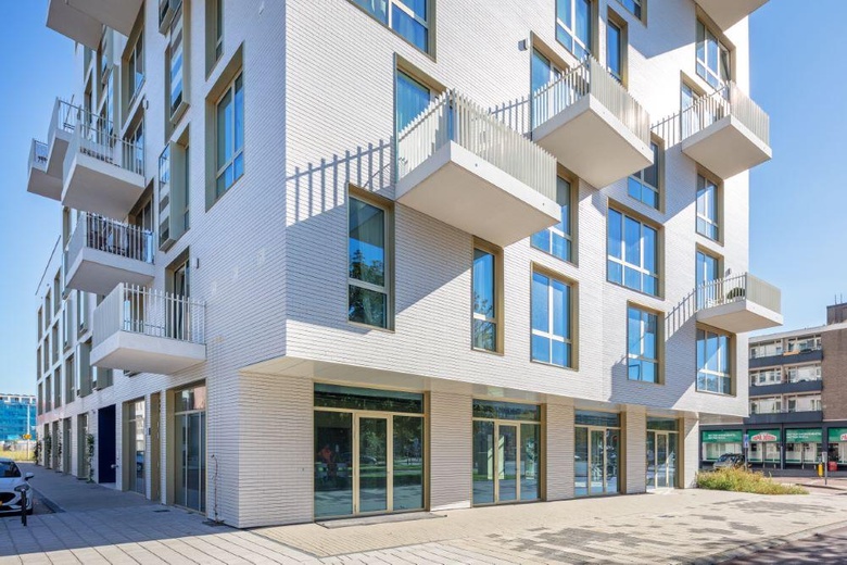 Bekijk foto 1 van Papsouwselaan 1 D