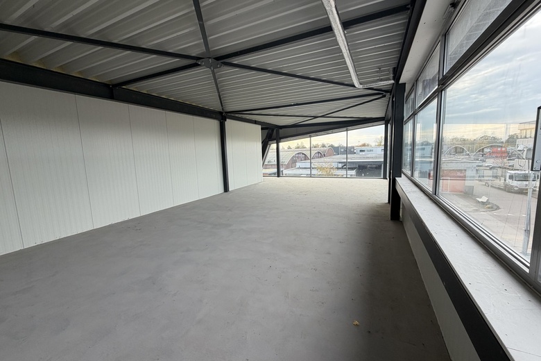 BedrijfsruimteaanWeerenweg 26 U 18<br/> inZwanenburg