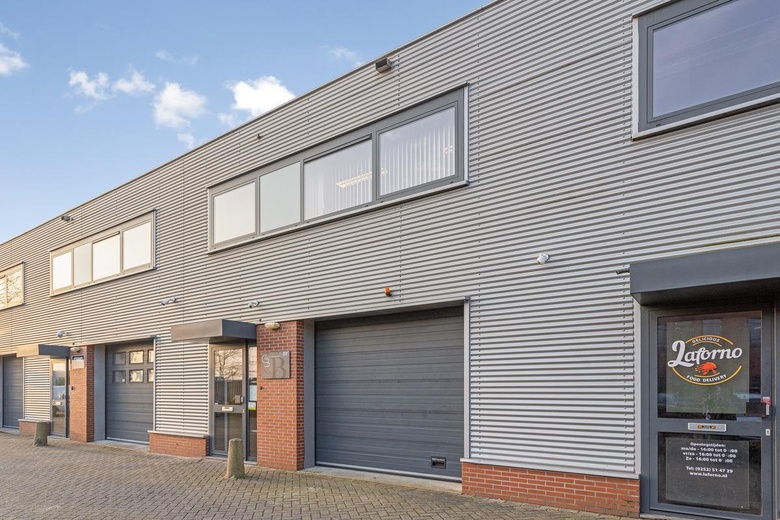 BedrijfsruimteaanLuzernestraat 33 A<br/> inNieuw-Vennep