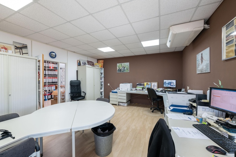 BedrijfsruimteaanDaltonweg 7<br/> inHellevoetsluis