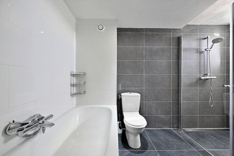 BedrijfsruimteaanLaarstraat 59<br/> inTilburg BedrijfsruimteaanLaarstraat 59<br/> inTilburg