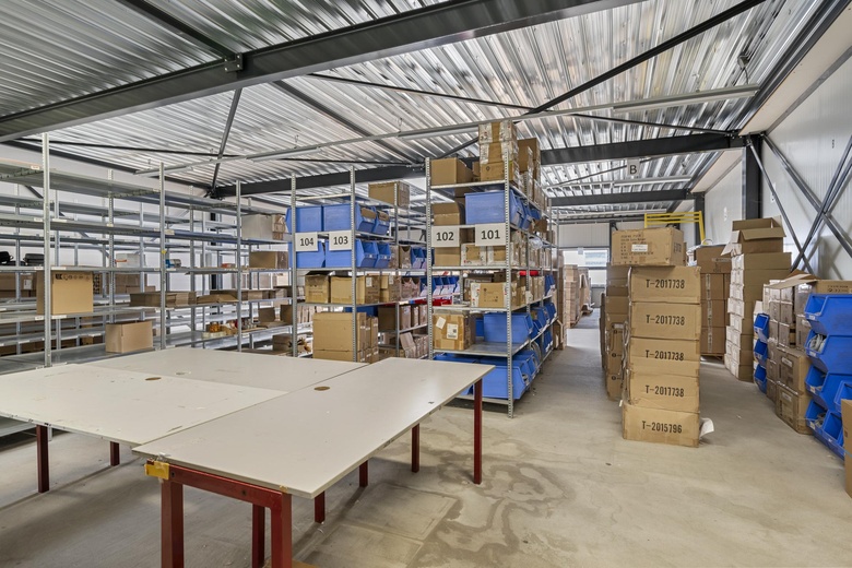 BedrijfsruimteaanDarwinstraat 29 A<br/> inEde