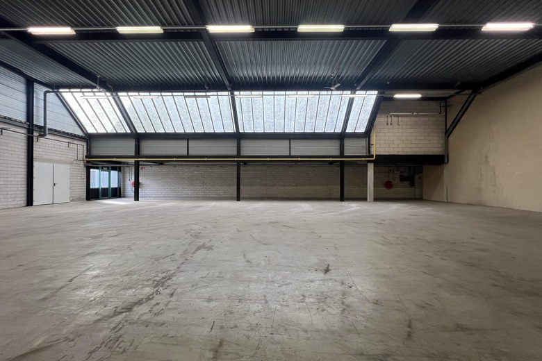 BedrijfsruimteaanStephensonweg 8<br/> inGorinchem BedrijfsruimteaanStephensonweg 8<br/> inGorinchem
