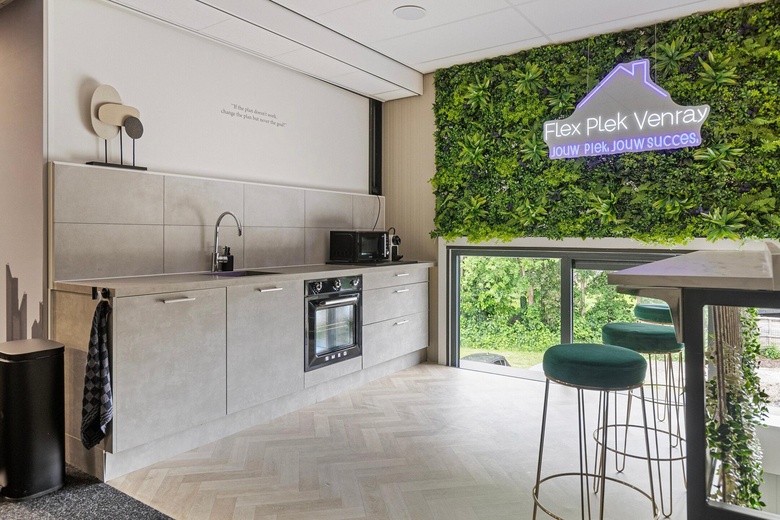 BedrijfsruimteaanLoek Nelissenstraat 21<br/> inOostrum BedrijfsruimteaanLoek Nelissenstraat 21<br/> inOostrum