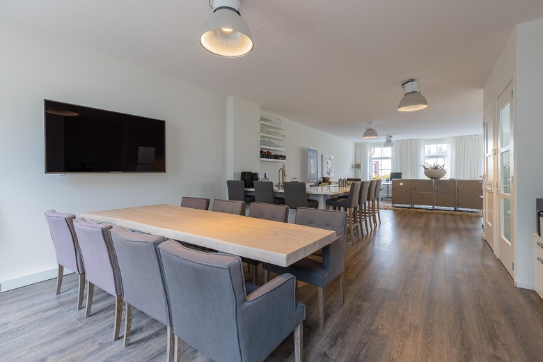 KantoorruimteaanZwaardklamp 7<br/> inHuizen KantoorruimteaanZwaardklamp 7<br/> inHuizen
