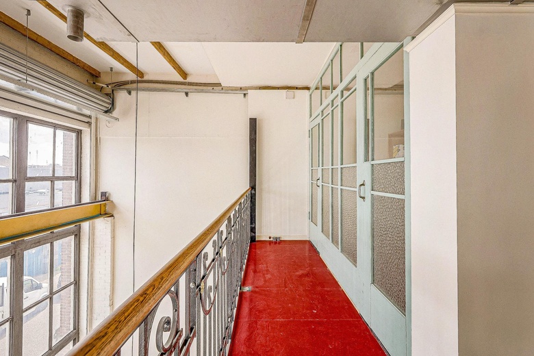 BedrijfsruimteaanIndustriestraat 22 F<br/> inIJmuiden BedrijfsruimteaanIndustriestraat 22 F<br/> inIJmuiden