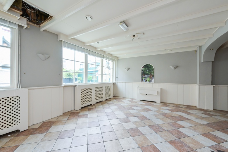 BedrijfsruimteaanWarmoesstraat 37<br/> inWormerveer BedrijfsruimteaanWarmoesstraat 37<br/> inWormerveer