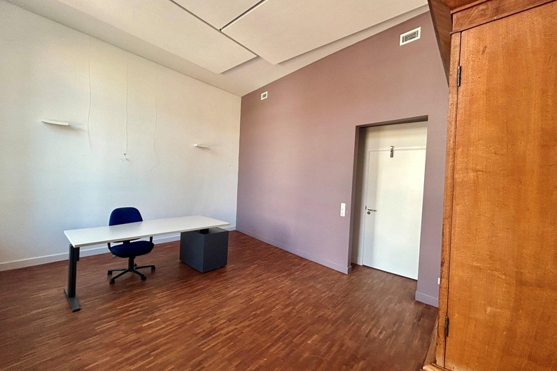 KantoorruimteaanRhijngeesterstraatweg 40 D<br/> inOegstgeest