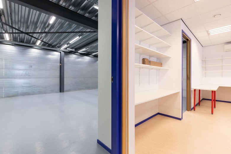 BedrijfsruimteaanMeer en Duin 216<br/> inLisse BedrijfsruimteaanMeer en Duin 216<br/> inLisse