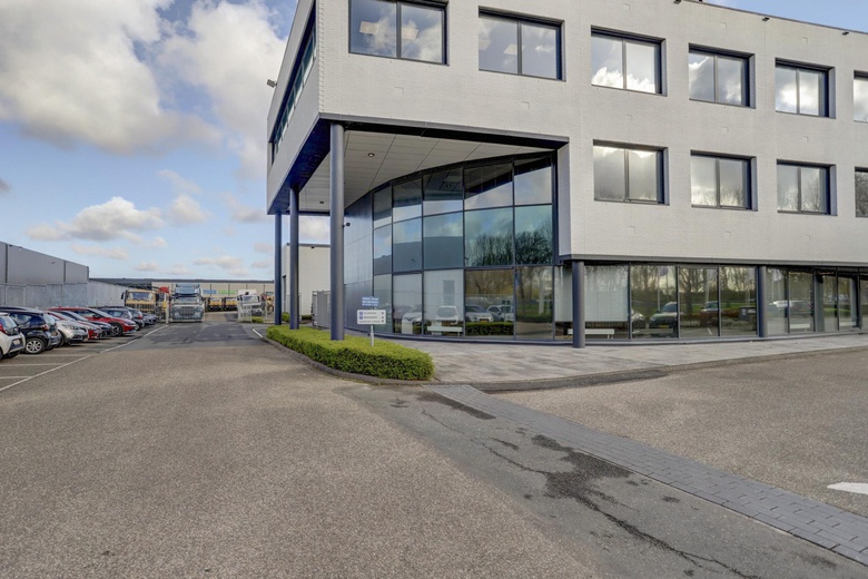 KantoorruimteaanHoogeveenenweg 100<br/> inNieuwerkerk aan den IJssel