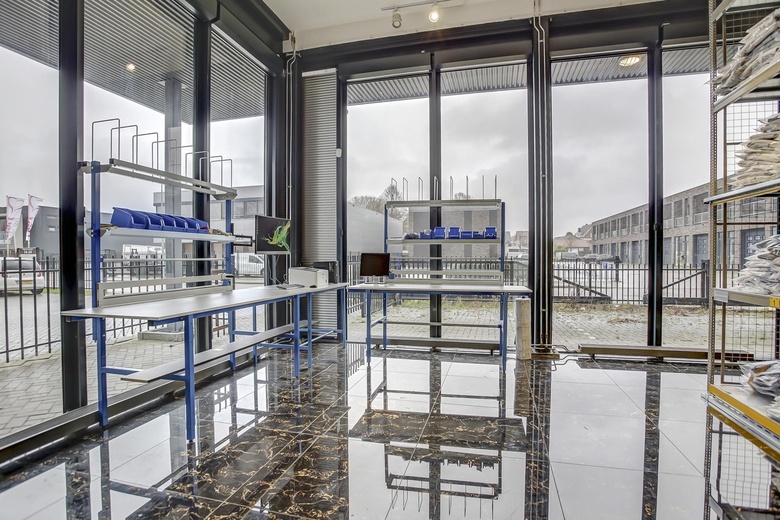 BedrijfsruimteaanMelbournestraat 14<br/> inLijnden BedrijfsruimteaanMelbournestraat 14<br/> inLijnden