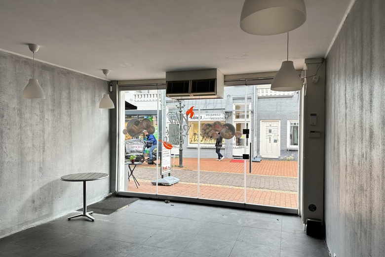 WinkelruimteaanNassaustraat 7<br/> inBussum WinkelruimteaanNassaustraat 7<br/> inBussum