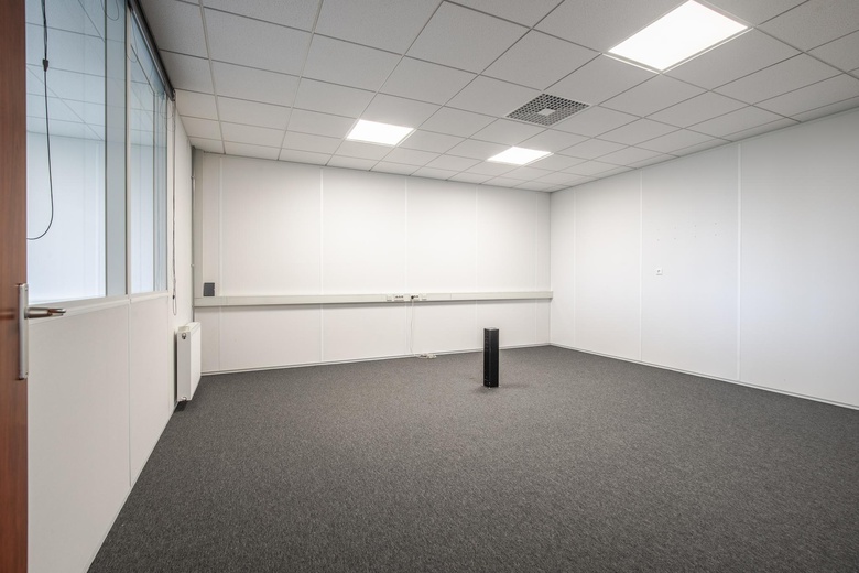 KantoorruimteaanRessenerbroek 26 b<br/> inHeteren KantoorruimteaanRessenerbroek 26 b<br/> inHeteren