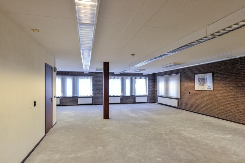 BedrijfsruimteaanHoofdstraat 11<br/> inLottum BedrijfsruimteaanHoofdstraat 11<br/> inLottum