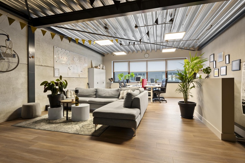 BedrijfsruimteaanIndustrieweg Oost 9<br/> inElst