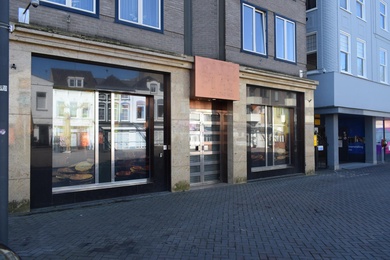 Bekijk foto 2 van Markt 25 Bekijk foto 2 van Markt 25