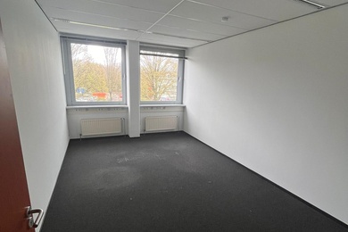 Bedrijfsruimte Dr. Hub van Doorneweg 155-167, Tilburg | Bedrijfspand.com