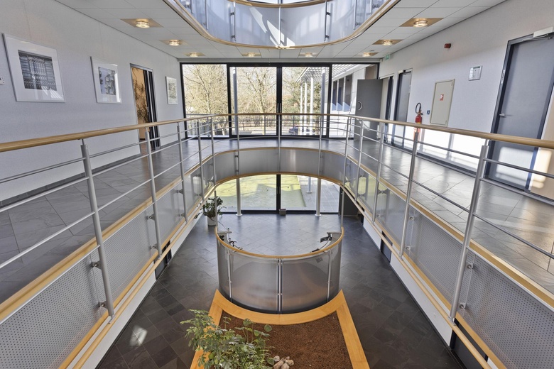 BedrijfsruimteaanGrotestraat 12<br/> inHeesbeen BedrijfsruimteaanGrotestraat 12<br/> inHeesbeen