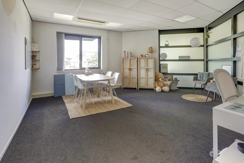 KantoorruimteaanVolkelseweg 2 A<br/> inUden