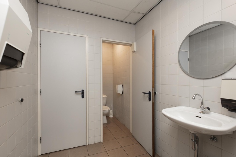KantoorruimteaanKampstraat 80<br/> inGeleen KantoorruimteaanKampstraat 80<br/> inGeleen