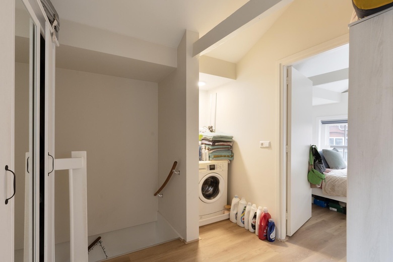 WinkelruimteaanSteenstraat 21<br/> inLeiden WinkelruimteaanSteenstraat 21<br/> inLeiden