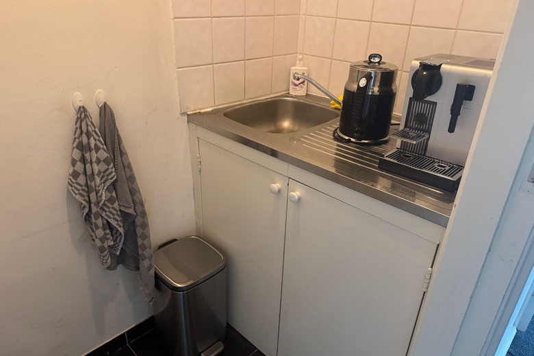 KantoorruimteaanTheerestraat 78<br/> inSint Michielsgestel KantoorruimteaanTheerestraat 78<br/> inSint Michielsgestel