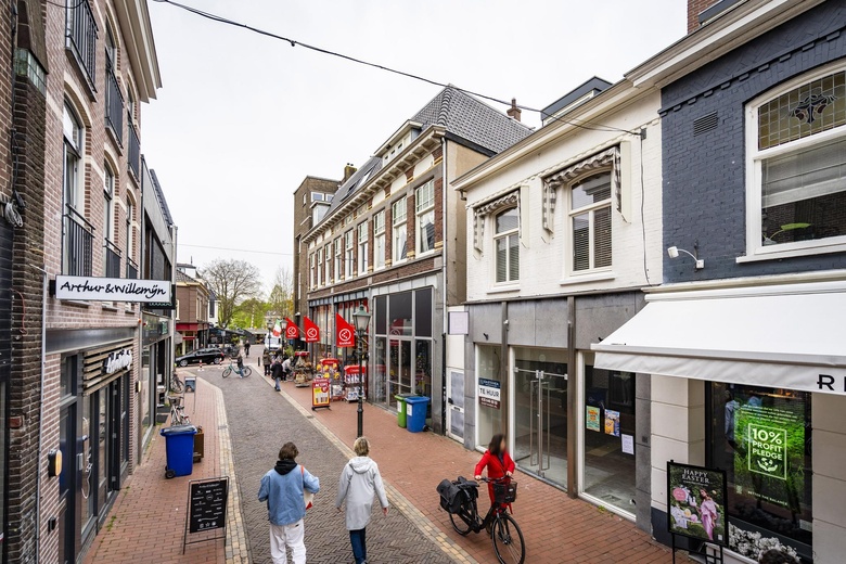 WinkelruimteaanNassaulaan 30<br/> inBussum WinkelruimteaanNassaulaan 30<br/> inBussum