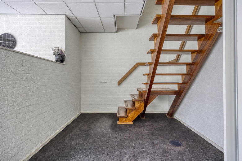 Kantoorruimteaan't Dorp 103<br/> inHeesch Kantoorruimteaan't Dorp 103<br/> inHeesch