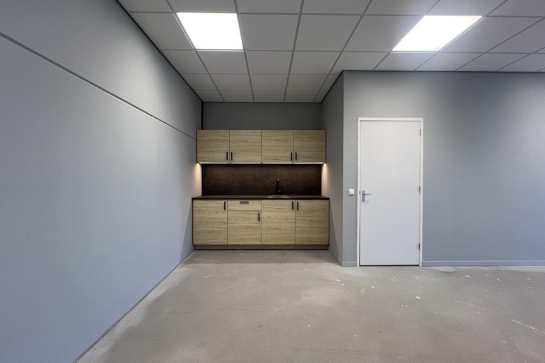 BedrijfsruimteaanLaurens Jzn. Costerstraat 4 C<br/> inOud-Beijerland