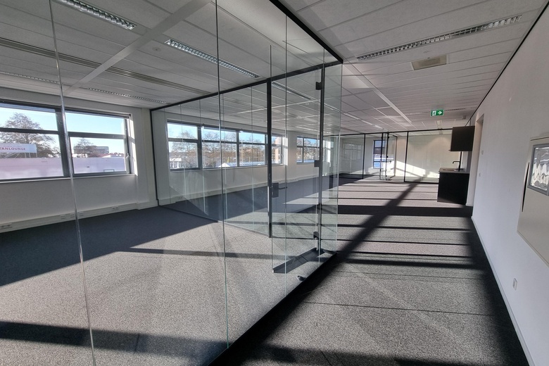 KantoorruimteaanSpoetnik 30<br/> inAmersfoort
