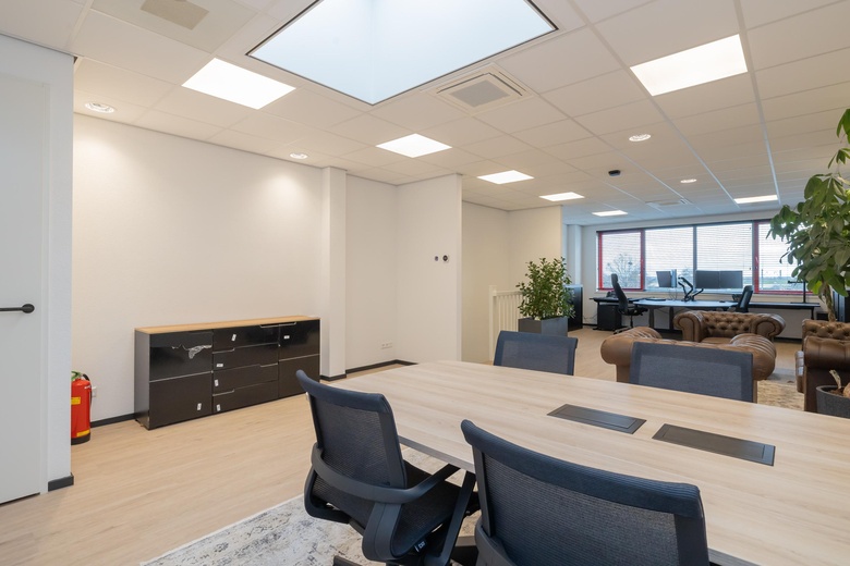 BedrijfsruimteaanWasbeekerlaan 44<br/> inSassenheim