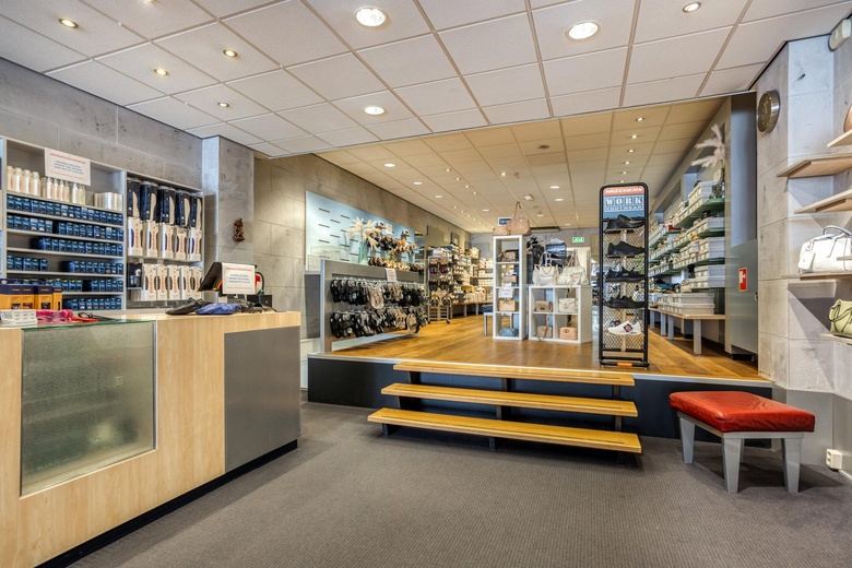 WinkelruimteaanJulianaweg 86<br/> inVolendam WinkelruimteaanJulianaweg 86<br/> inVolendam