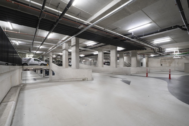 BedrijfsruimteaanBadhuiskade 351<br/> inAmsterdam