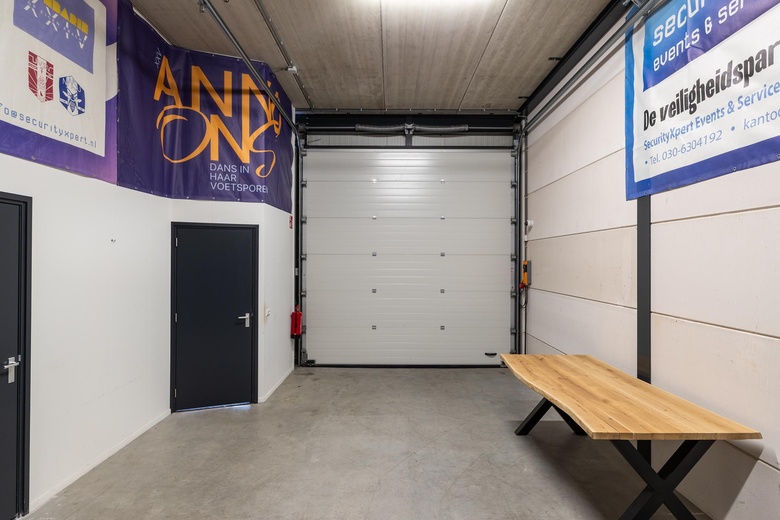 BedrijfsruimteaanBoerhaaveweg 48en 50<br/> inIJsselstein