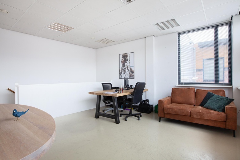 BedrijfsruimteaanZuidbaan 514<br/> inMoordrecht BedrijfsruimteaanZuidbaan 514<br/> inMoordrecht