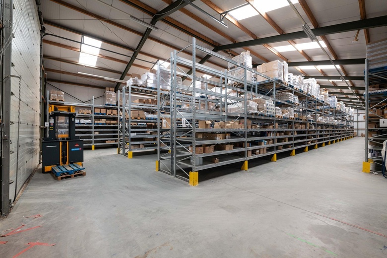 BedrijfsruimteaanNijverheidsweg 14 - 18<br/> inStellendam