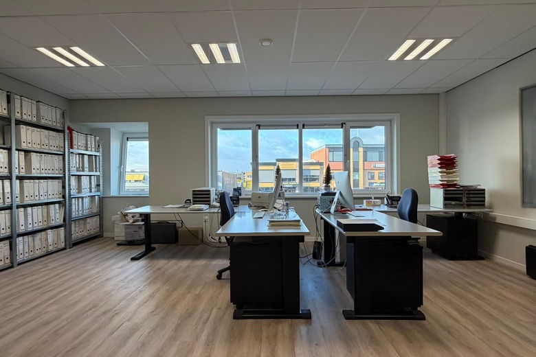 BedrijfsruimteaanJulianaweg 200 a<br/> inVolendam