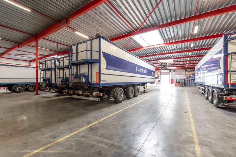 BedrijfsruimteaanStaalwijk 21<br/> inDronten