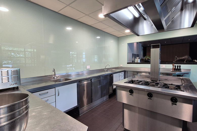 Bekijk foto 9 in  aan de  in 