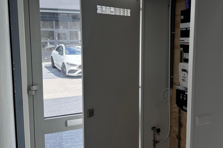 BedrijfsruimteaanJarmuiden 27 N<br/> inAmsterdam