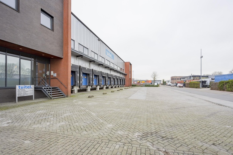 BedrijfsruimteaanLorentzweg 1<br/> inBunschoten BedrijfsruimteaanLorentzweg 1<br/> inBunschoten