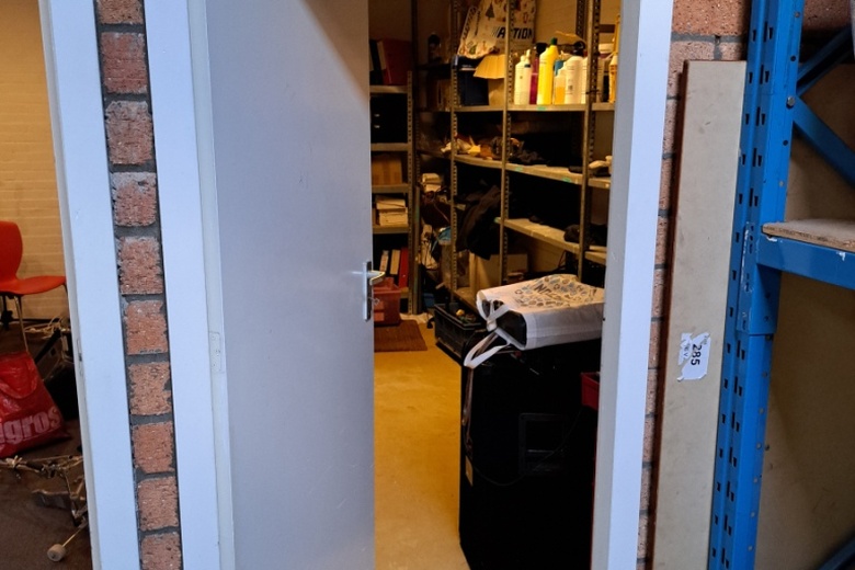 BedrijfsruimteaanOudelandseweg 9<br/> inHoogvliet BedrijfsruimteaanOudelandseweg 9<br/> inHoogvliet
